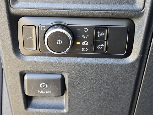 Vehicle image 15 of 15