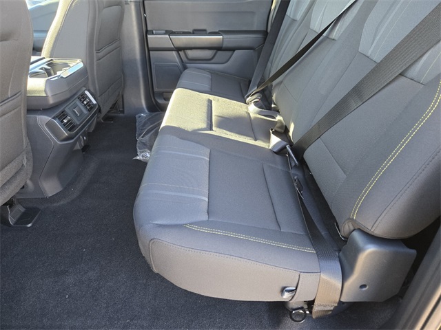 Vehicle image 8 of 15