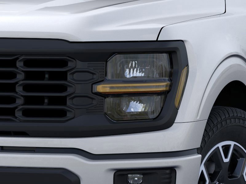 Vehicle image 16 of 22