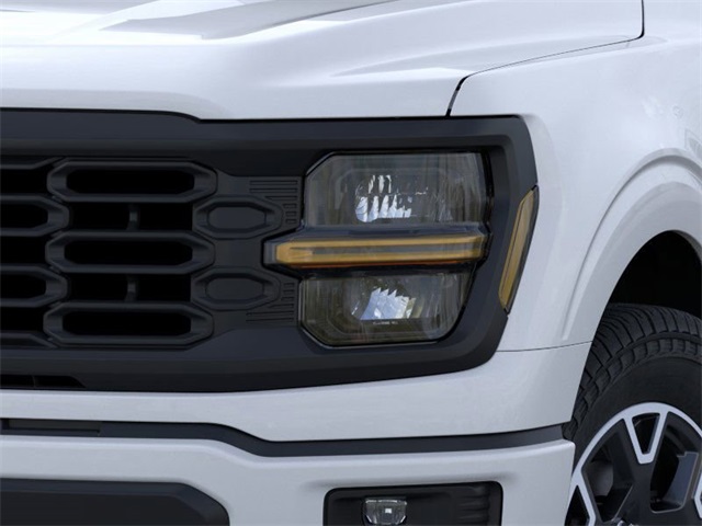 Vehicle image 18 of 22