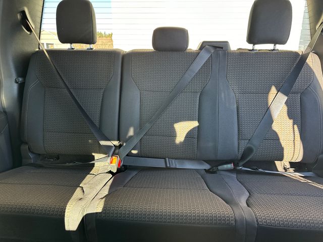 Vehicle image 13 of 30