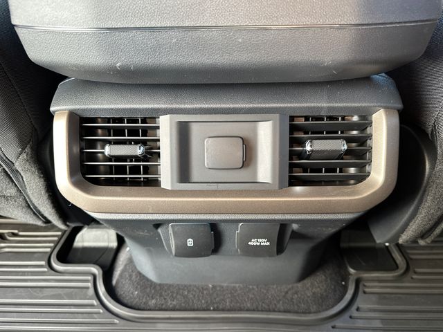 Vehicle image 22 of 30