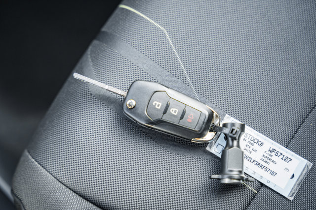 Vehicle image 21 of 39