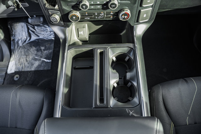 Vehicle image 20 of 39