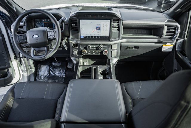 Vehicle image 14 of 39