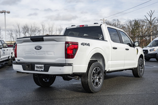 Vehicle image 4 of 39