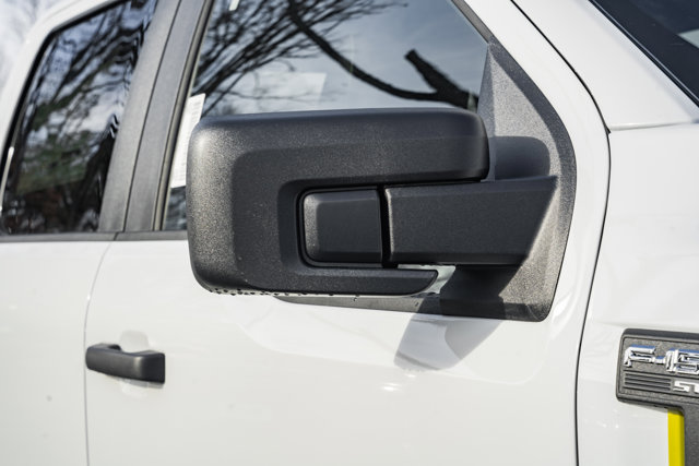Vehicle image 29 of 39