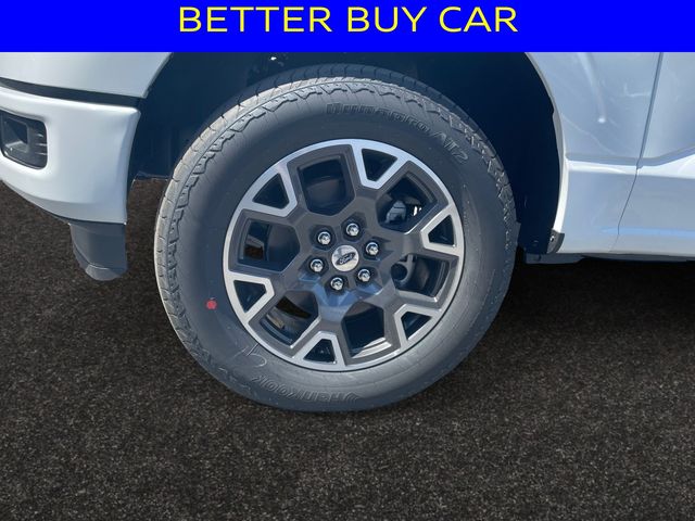 Vehicle image 14 of 15