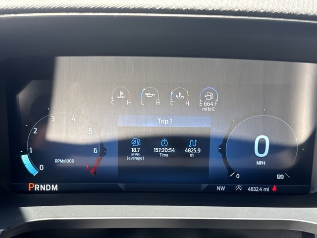 Vehicle image 18 of 34