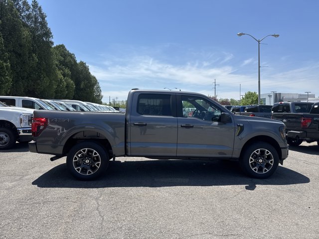 Vehicle image 7 of 34