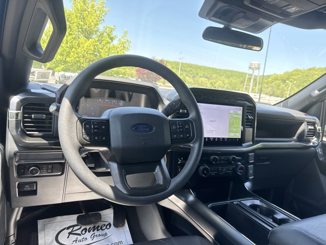 Vehicle image 13 of 34