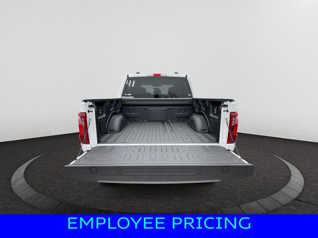 Vehicle image 8 of 15