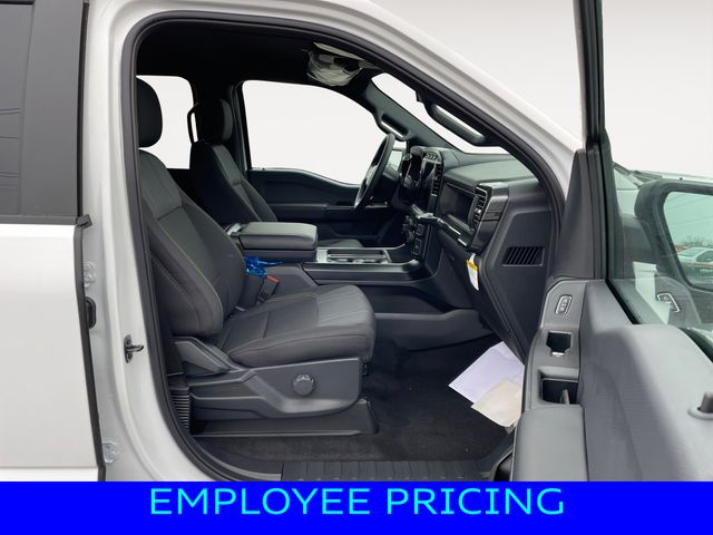 Vehicle image 15 of 15
