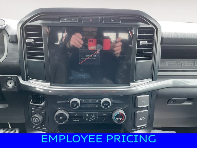 Vehicle image 11 of 15