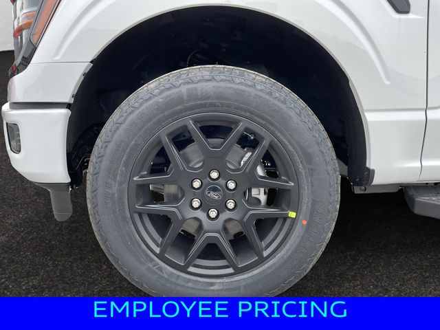 Vehicle image 14 of 15