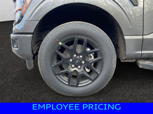 Vehicle image 14 of 15