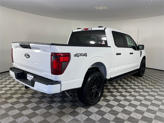 Vehicle image 4 of 22