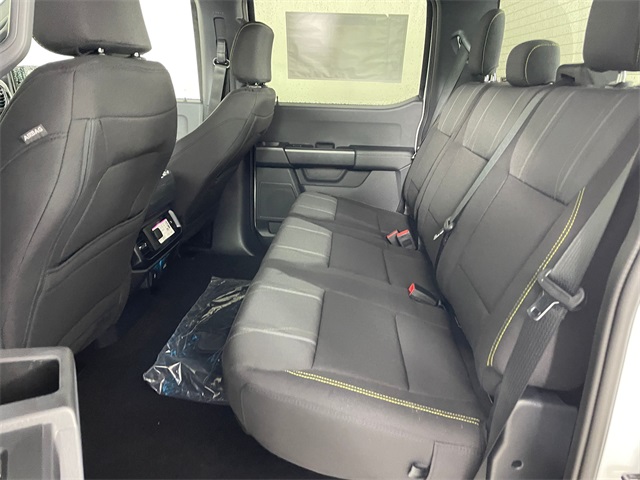 Vehicle image 7 of 22