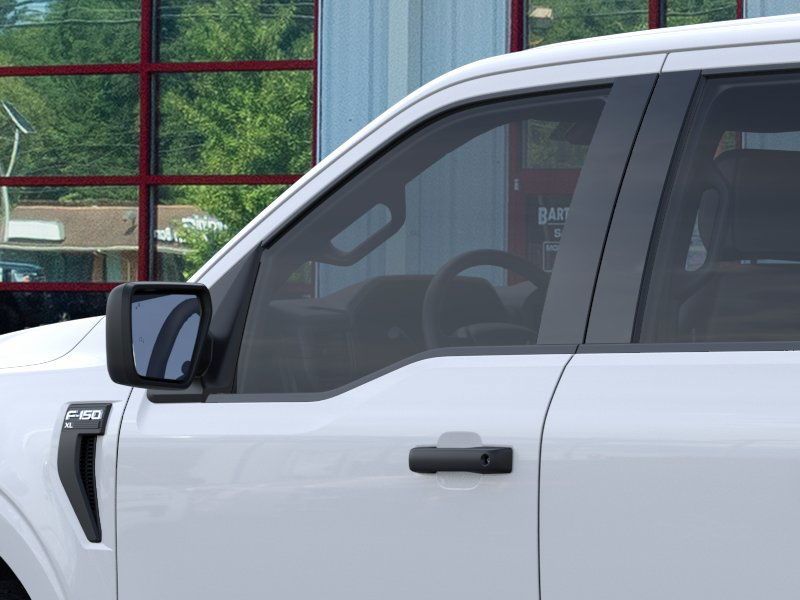 Vehicle image 20 of 22
