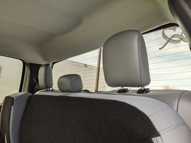 Vehicle image 29 of 41