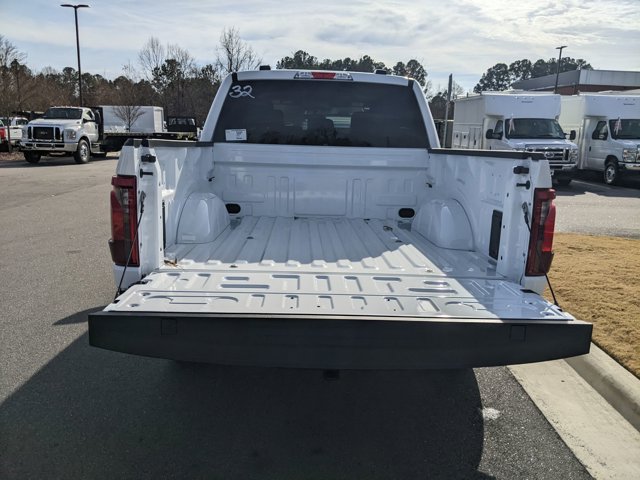 Vehicle image 34 of 41