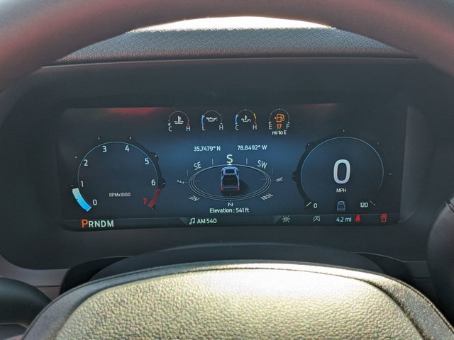 Vehicle image 21 of 40