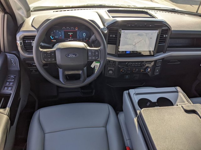 Vehicle image 31 of 40