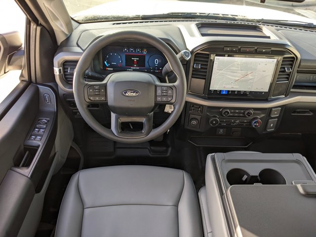 Vehicle image 31 of 40