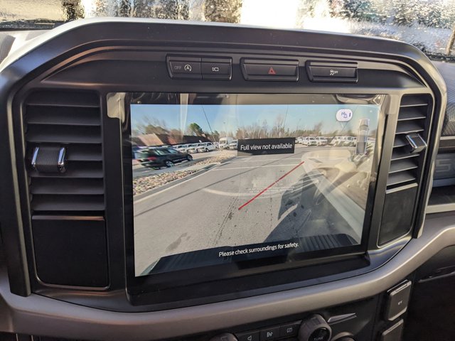 Vehicle image 26 of 40
