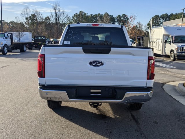 Vehicle image 5 of 40