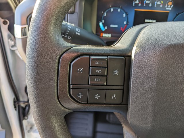 Vehicle image 19 of 40