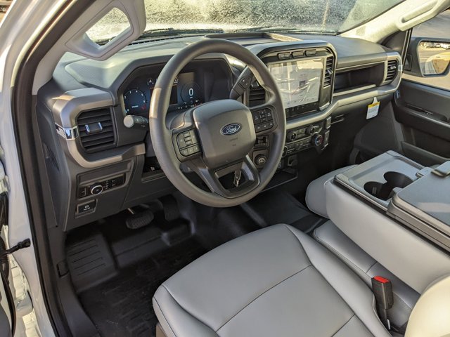 Vehicle image 15 of 40