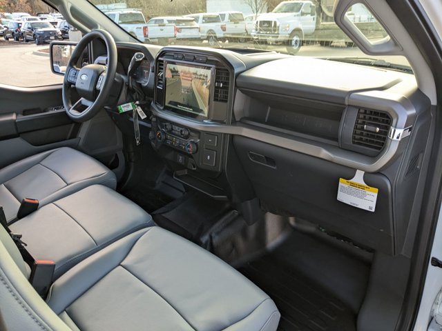 Vehicle image 39 of 41