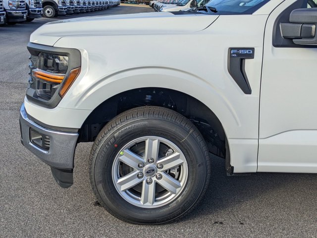 Vehicle image 11 of 41