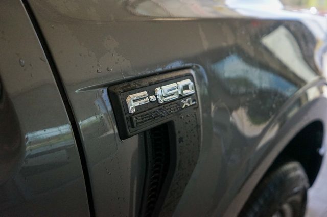 Vehicle image 24 of 37