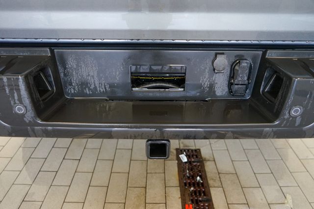 Vehicle image 22 of 37