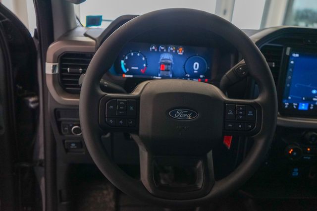 Vehicle image 28 of 37