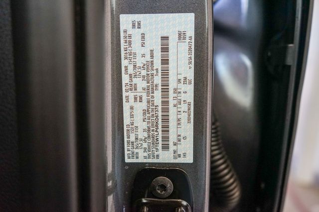 Vehicle image 32 of 37