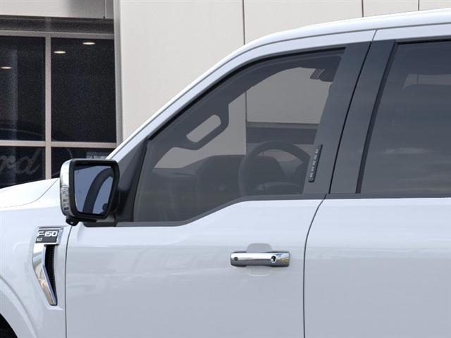 Vehicle image 20 of 22
