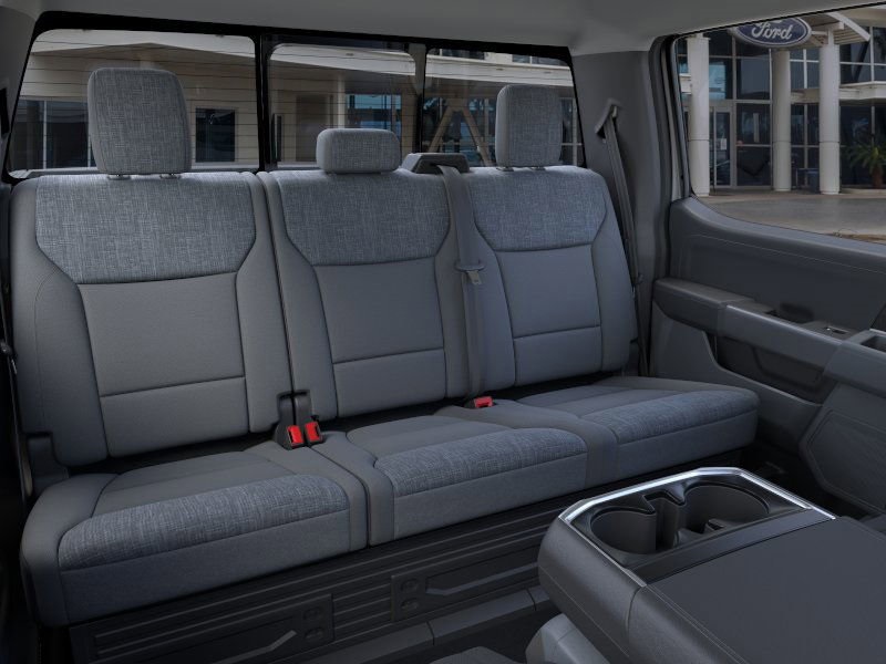 Vehicle image 11 of 22