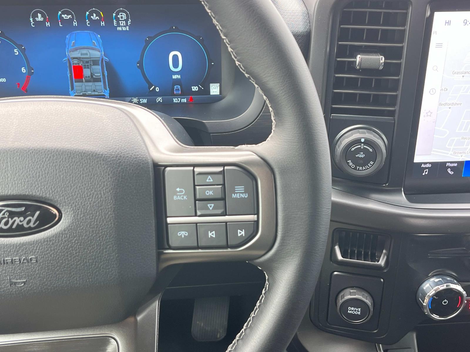 Vehicle image 19 of 30