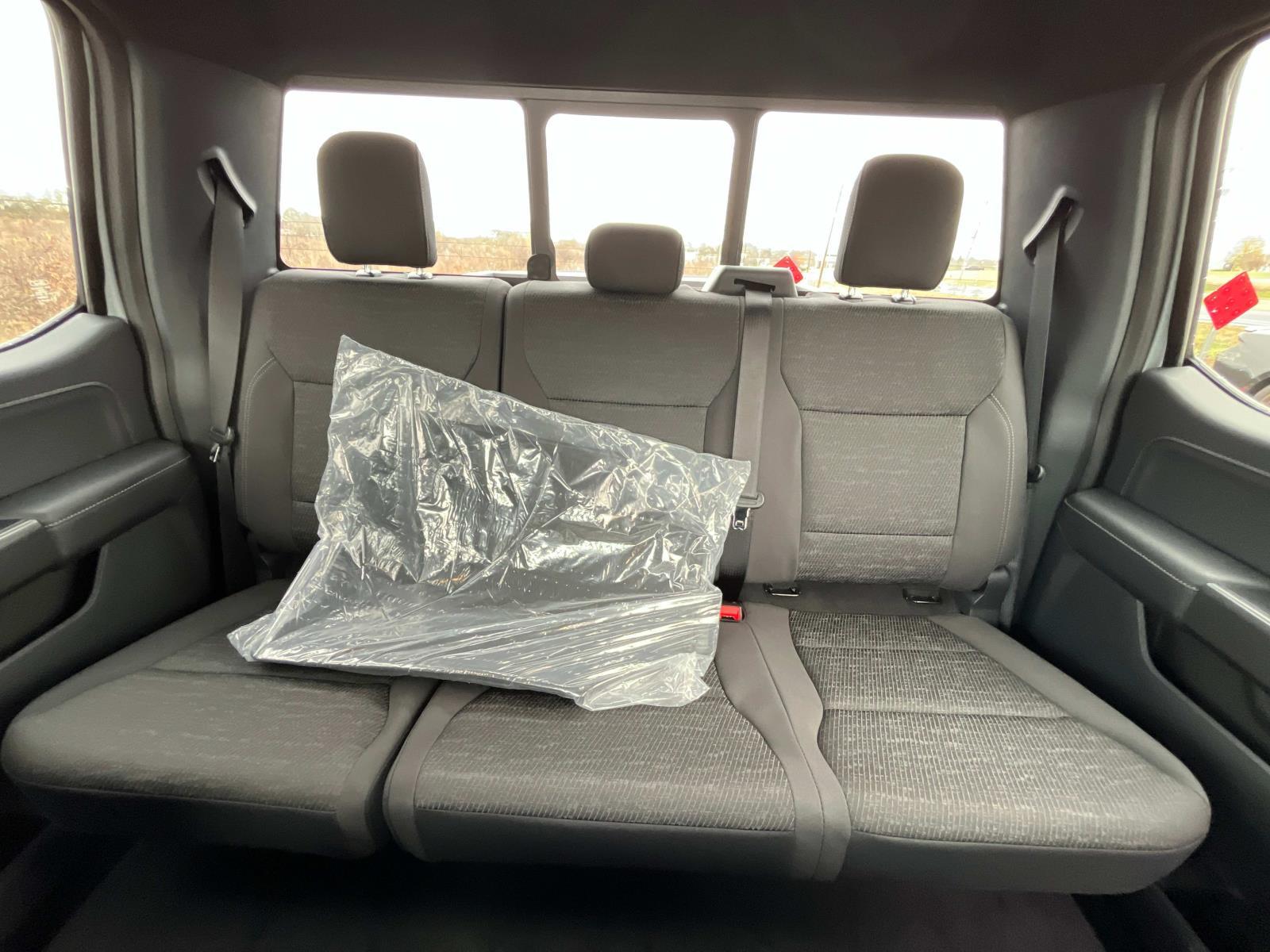 Vehicle image 15 of 30