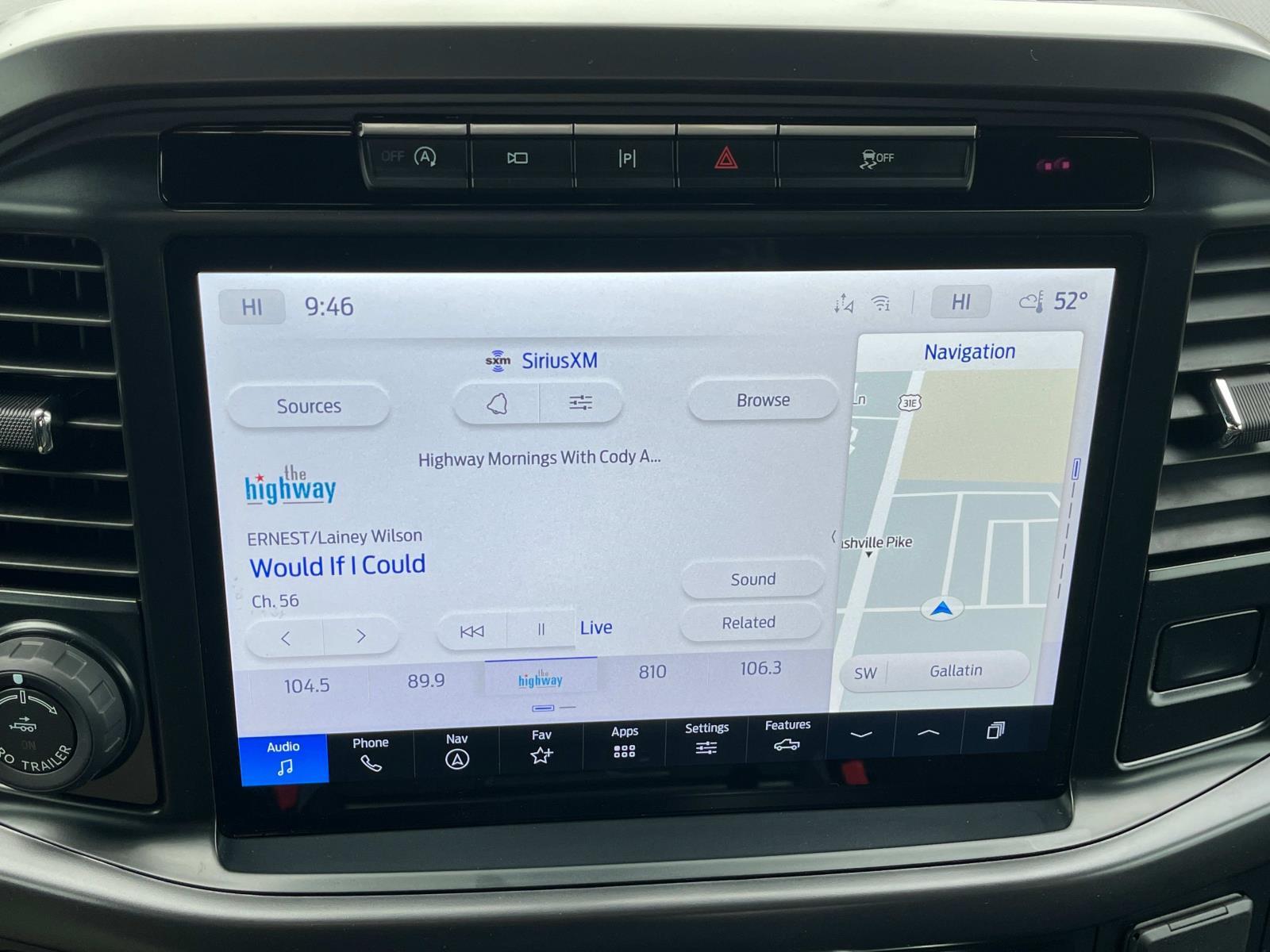 Vehicle image 23 of 30