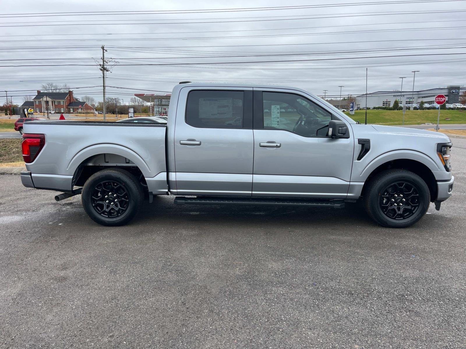 Vehicle image 4 of 30