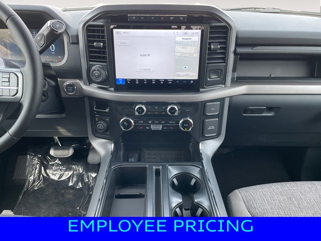 Vehicle image 11 of 15