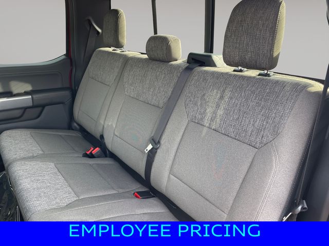 Vehicle image 13 of 15