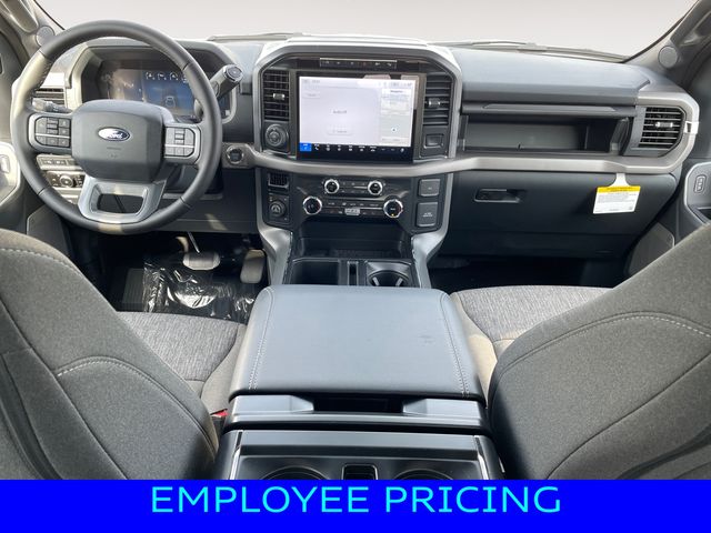 Vehicle image 10 of 15