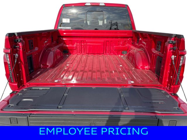 Vehicle image 8 of 15