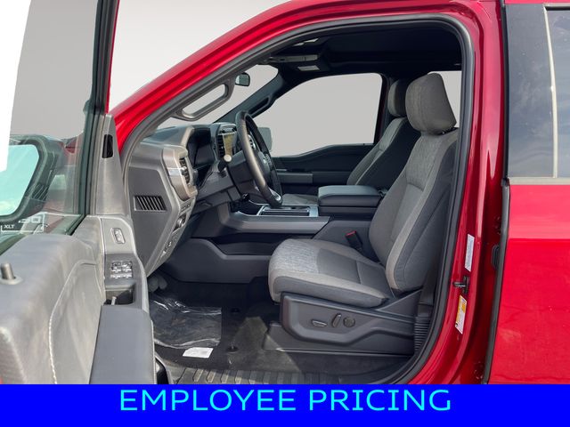 Vehicle image 9 of 15