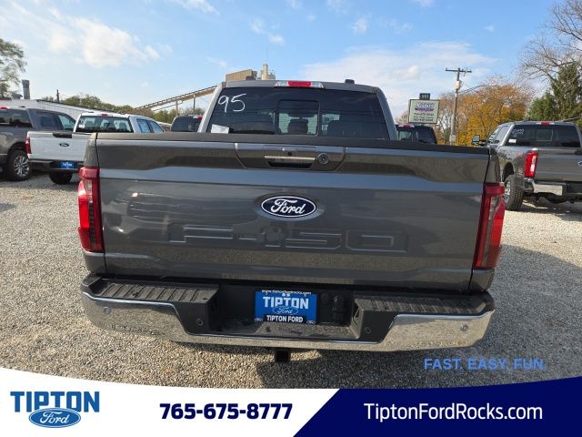 Vehicle image 7 of 44
